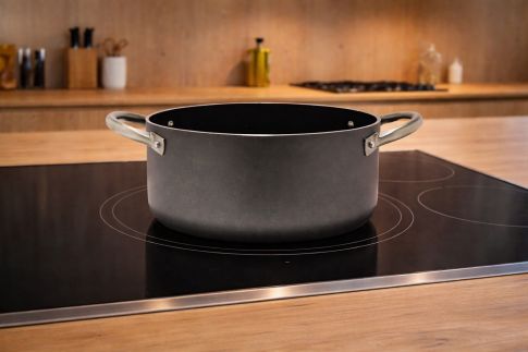 DOMO hrnec ALL IN - 20 cm 2,8 l, indukce, nerez rukojeť