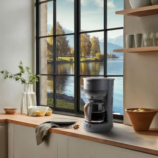 Překapávač na kávu WOOD YOU - šedý - DOMO DO754K, Objem: 1,25 l, Kapacita: 10 šálků, Příkon: 1 000 W, automatické vypnutí