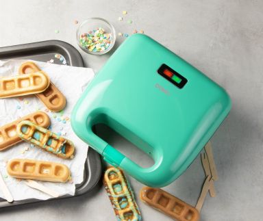 Sendvičovač a vaflovač 5v1 - DOMO DO1109C, Příkon: 750 W