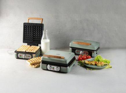 Sendvičovač - Gril - Vaflovač - 3v1 - zelený - DOMO DO9276C, příkon 1 100 W, termostat, zelená barva