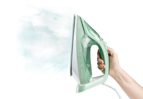 Napařovací žehlička SensiGlide - keramická - DOMO DO7059S, Příkon: 2 400 W, Parní ráz: 120 g/min
