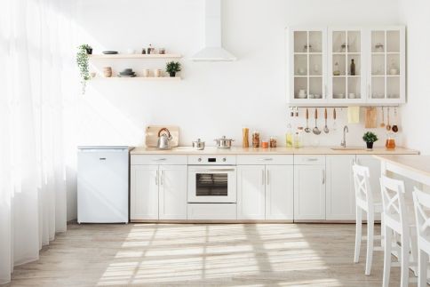 Lednice s mrazákem uvnitř - bílá - DOMO DO91128, Objem: 113 l *, Třída: E