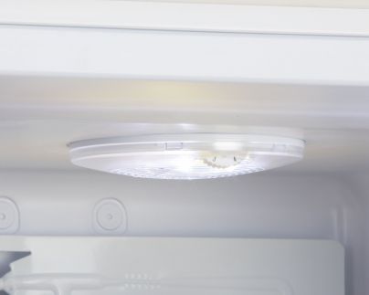 Retro lednice - monoklimatická bez mrazáku - bílá - DOMO DO91709R, Objem chladničky: 225 l *, Třída: D