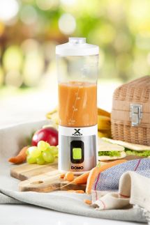 Aku smoothie mixér X-Power to go 120W - bílý - DOMO DO752BL, Příkon:120 W, Objem: 600 ml, USB dobíjení, dlouhá výdrž baterie
